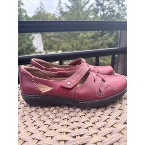 Clarks Collection Womens Red Leather Mary Jane Slip On Shoes 8.5 M